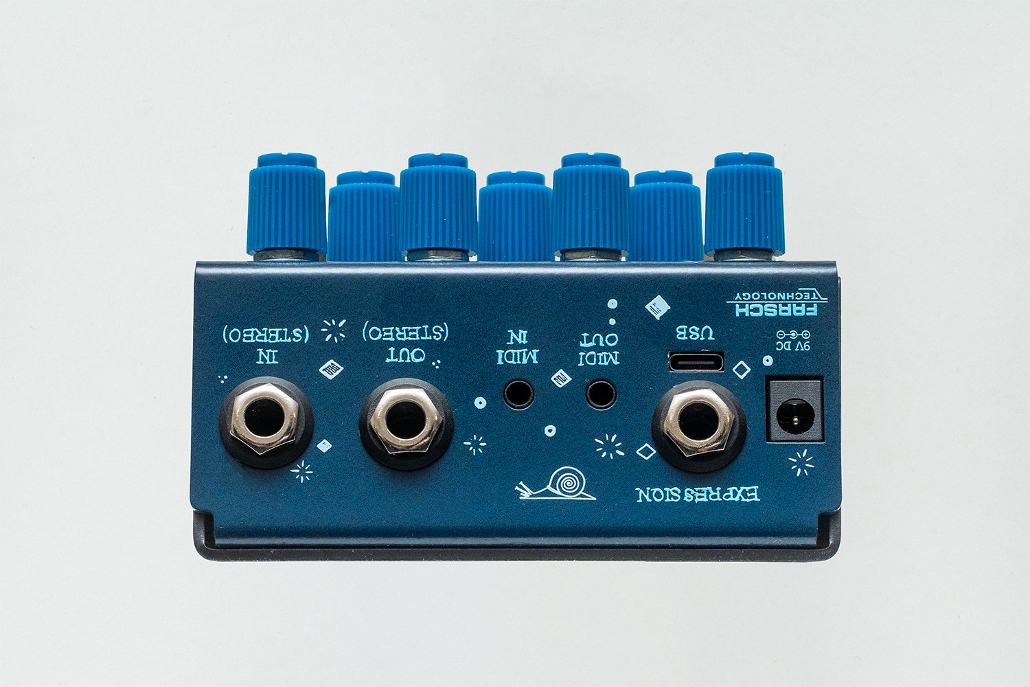 Old Blood Noise Endeavors — Excess V2 Distorting Modulator Old Blood Noise Endeavors — Excess V2 Distorting Modulator